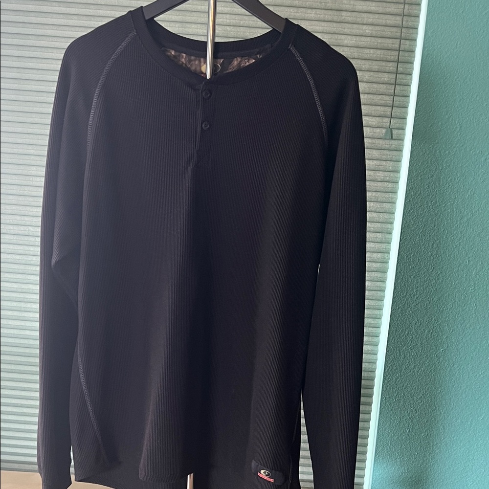 Mossy Oak Black Long-Sleeve Henley Shirt